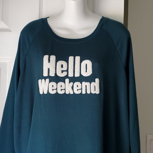 NWOT HELLO WEEKEND LIKE NEW SECRET TREASURES LIGHTWEIGHT SWEATSHIRT 2X - Picture 1 of 4